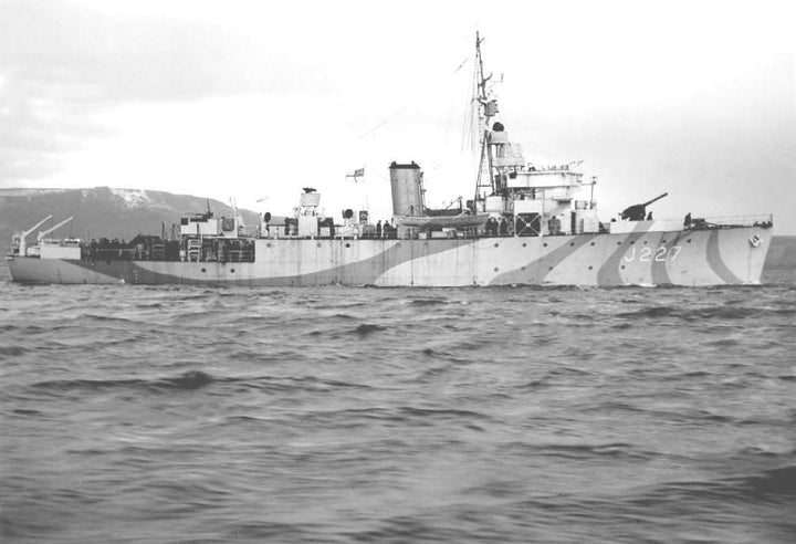 HMS Mutine J227 | Photo Print | Framed Print | Algerine Class | Minesweeper | Royal Navy Hampshire Prints
