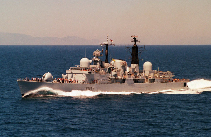 HMS Newcastle D87 | Photo Print | Framed Print | Poster | Type 42 | Destroyer | Royal Navy Hampshire Prints