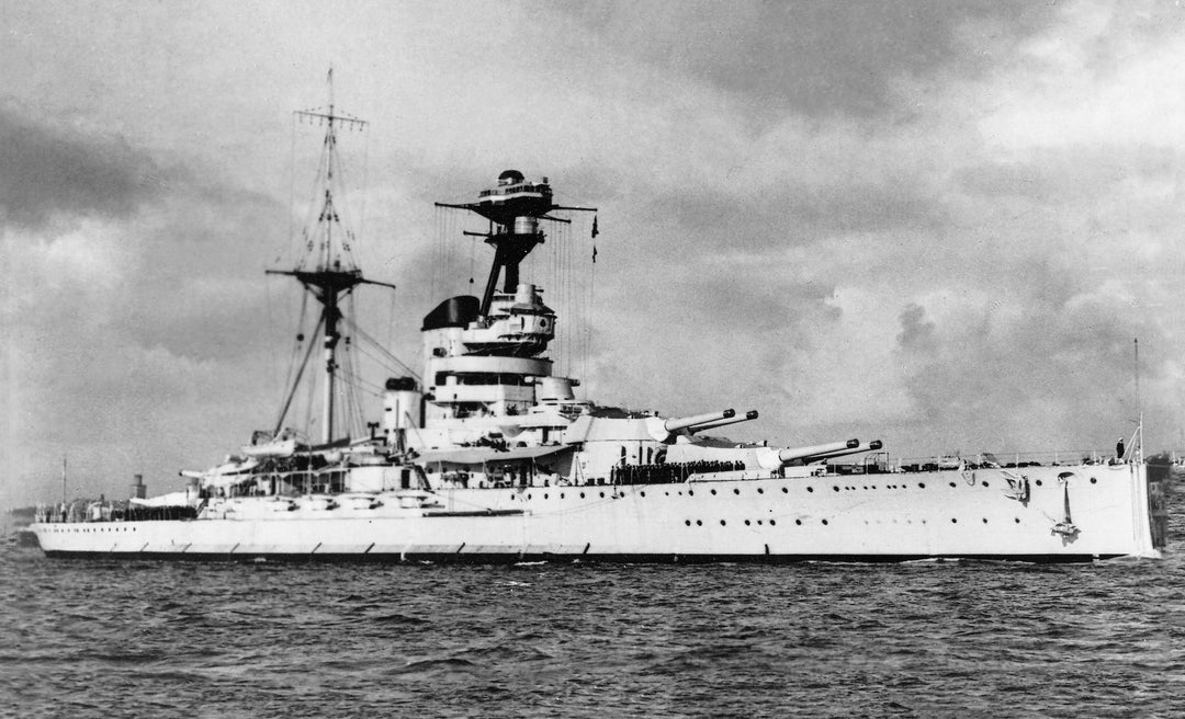 HMS Resolution (09) Royal Navy Revenge class battleship Photo Print or Framed Print - Hampshire Prints