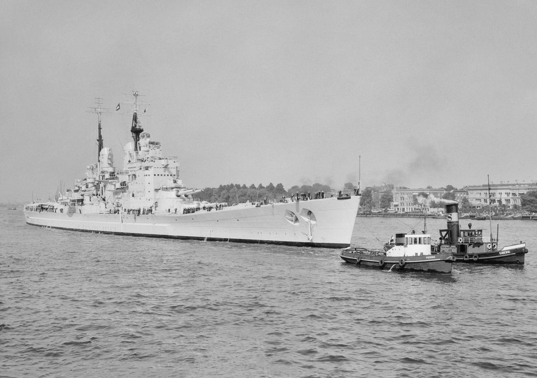 HMS Vanguard (23) | Photo Print | Framed Print | Poster | Fast Battleship | Royal Navy Hampshire Prints