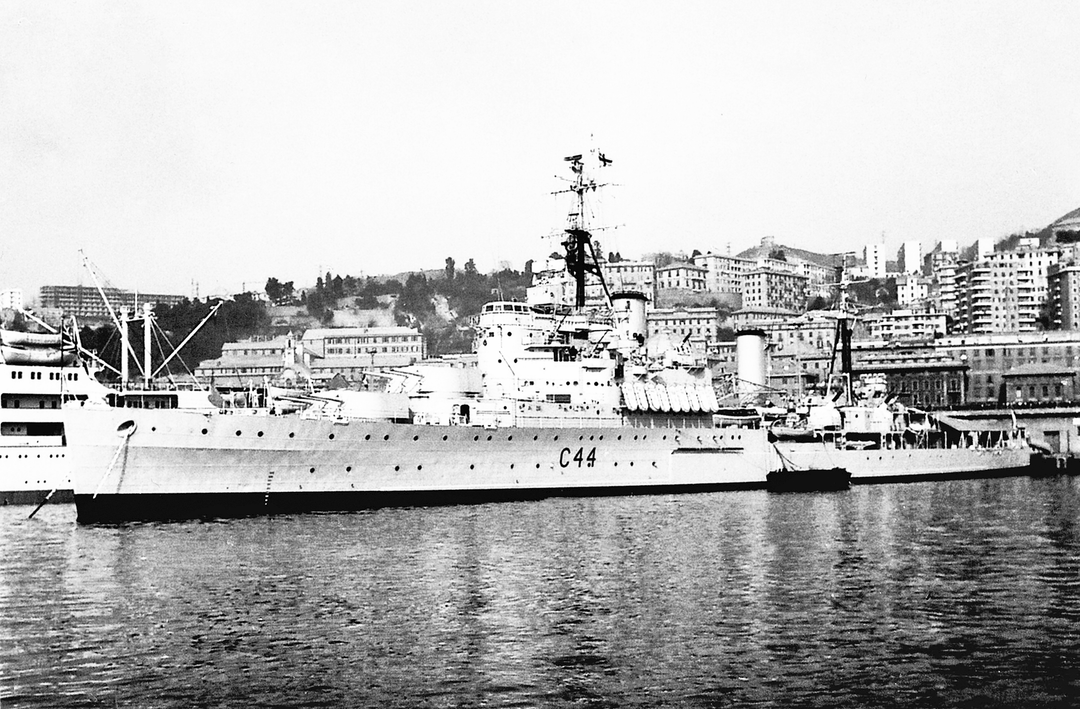 HMS Jamaica (44) Royal Navy Fiji class light cruiser Photo Print or Framed Photo Print - Hampshire Prints