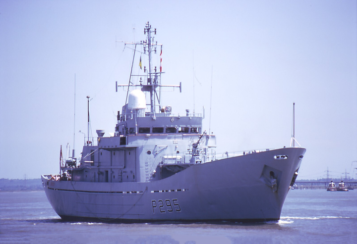 HMS Jersey P295 | Photo Print | Framed Print | Island Class | Patrol Vessel | Royal Navy Hampshire Prints