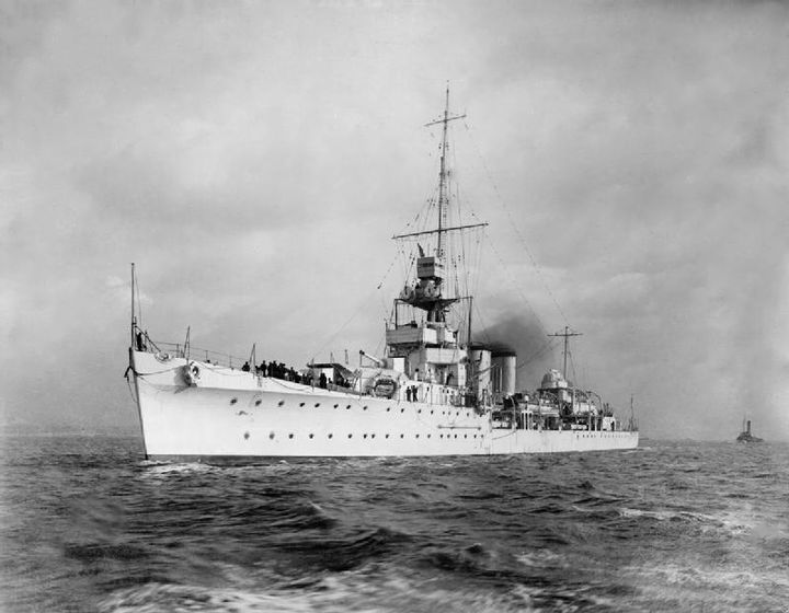HMS Cairo D87 | Photo Print | Framed Print | Poster | C Class | Light Cruiser | Royal Navy Hampshire Prints