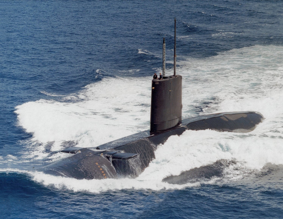 HMS Courageous S50 Royal Navy Valiant class Submarine Photo Print or Framed Print - Hampshire Prints