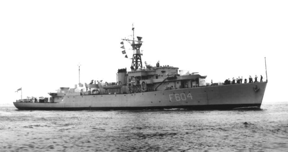 HMS Start Bay K604 | Photo Print | Framed Print | Bay Class | Frigate | Royal Navy Hampshire Prints