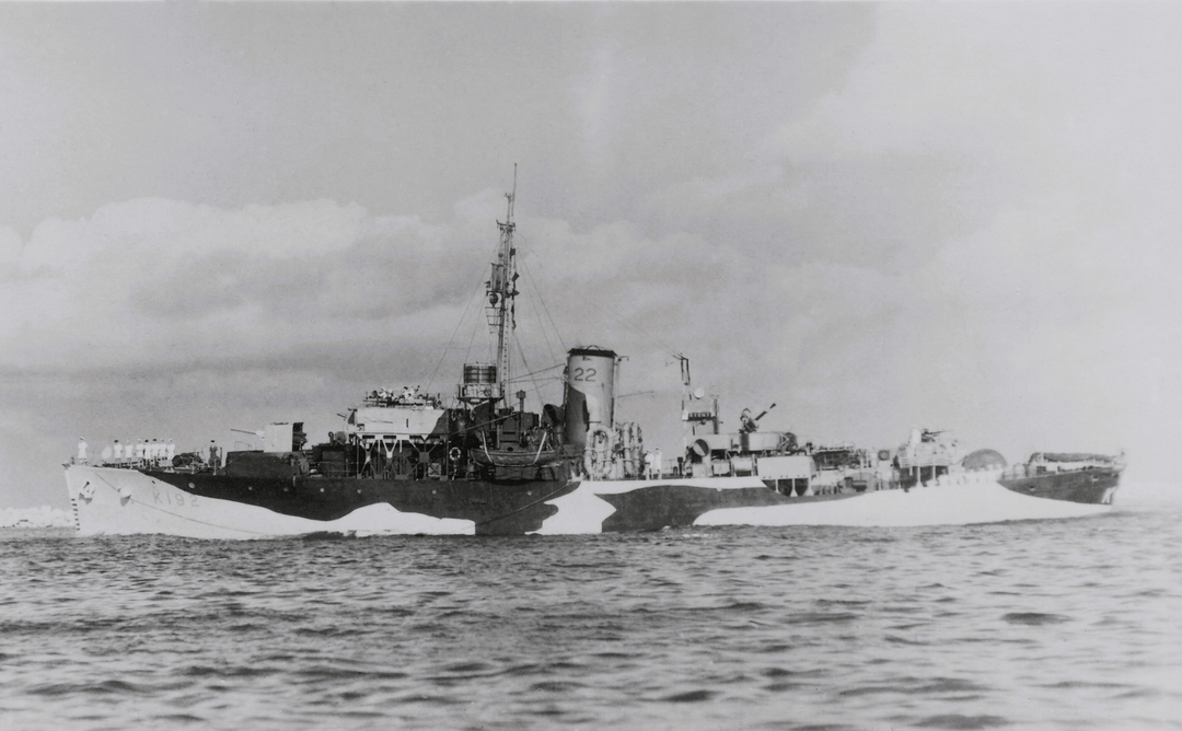 HMS Bryony K192 | Photo Print | Framed Print | Flower Class | Corvette | Royal Navy Hampshire Prints