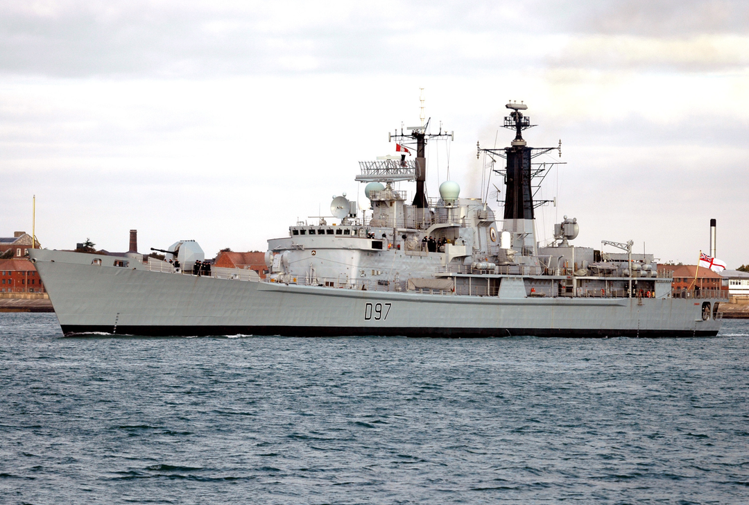 HMS Edinburgh D97 | Photo Print | Framed Print | Poster | Type 42 | Destroyer | Royal Navy Hampshire Prints