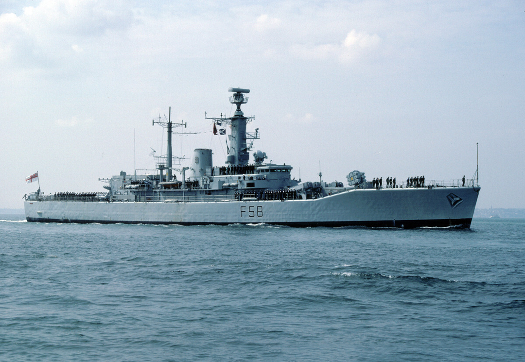 HMS Hermione F58 | Photo Print | Framed Print | Leander Class | Frigate | Royal Navy Hampshire Prints
