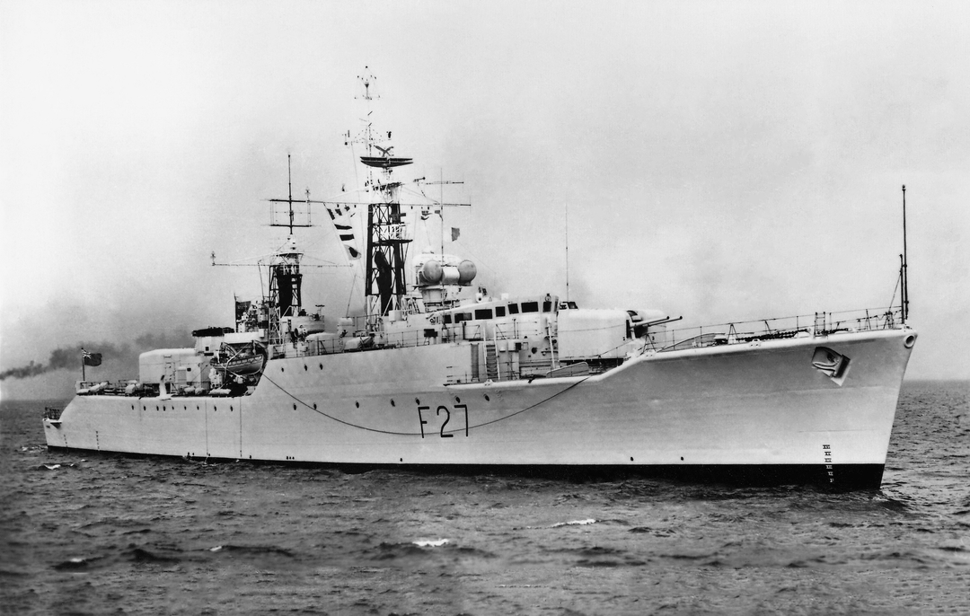 HMS Lynx F27 | Photo Print | Framed Print | Poster | Leopard Class | Frigate | Royal Navy Hampshire Prints