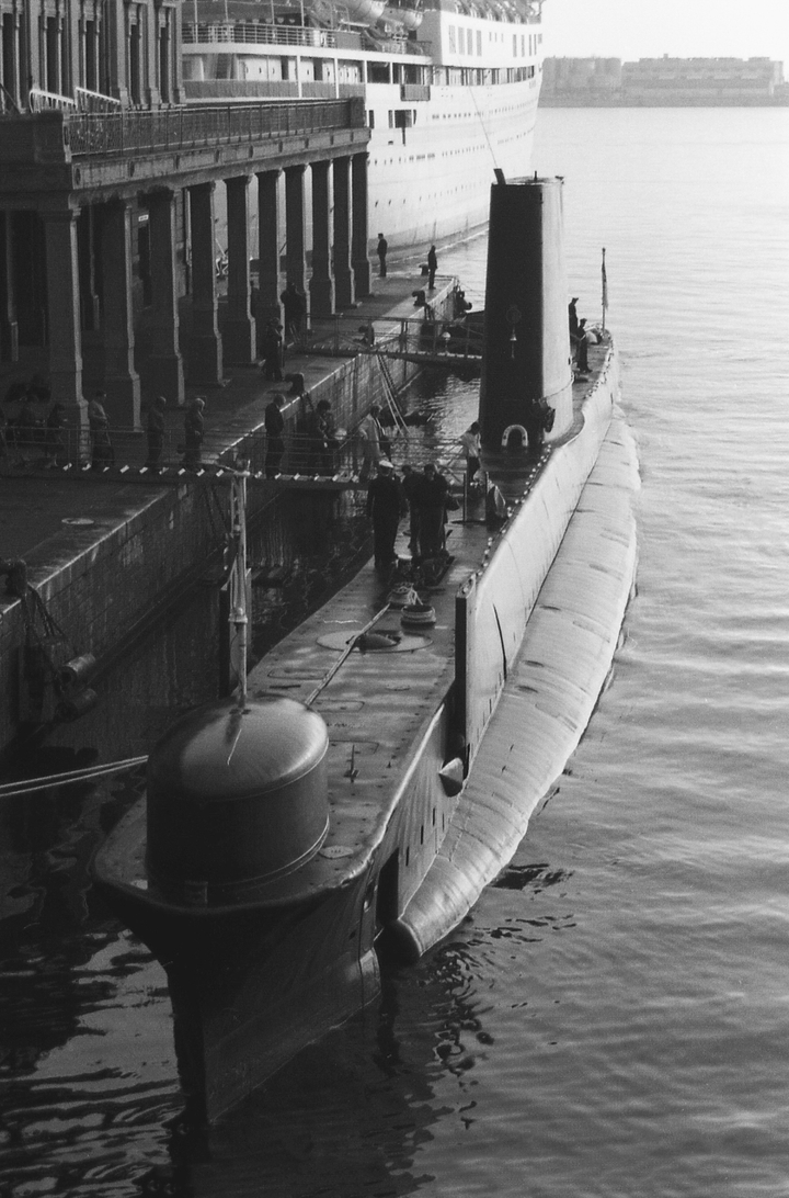 HMS Orpheus (S11) Oberon Class Submarine Photo Print Alongside Royal Navy Wall Art Naval Decor Posters, Prints, & Visual Artwork Hampshire Prints 6 x 4 No Frame No
