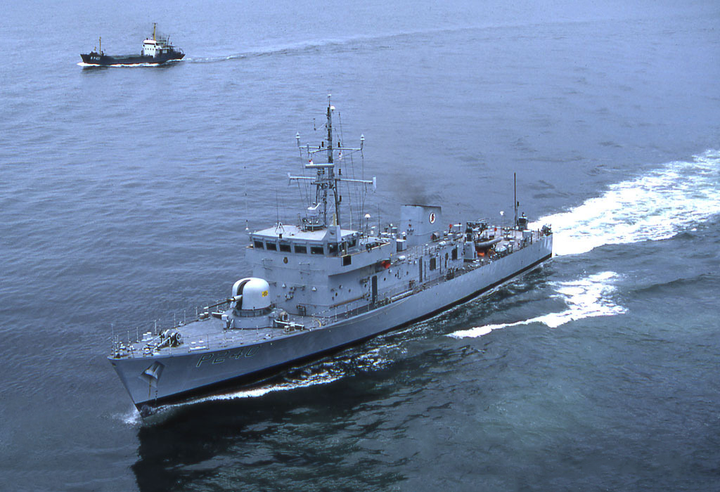 HMS Plover P240 | Photo Print | Framed Print | Peacock Class | Patrol Vessel | Royal Navy Hampshire Prints