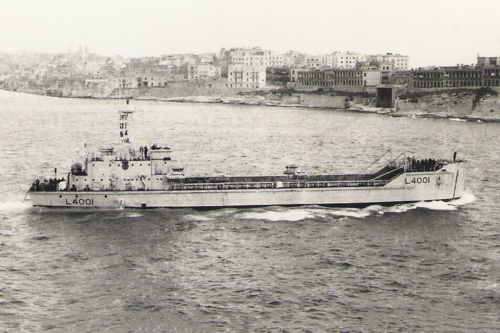 HMS Redoubt L4001 | Photo Print | Framed Print | Mark 8 | Landing Craft | Royal Navy Hampshire Prints