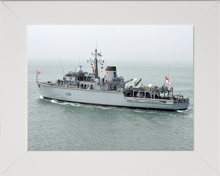 HMS Atherstone M38 Royal Navy Hunt class mine countermeasures vessel Photo Print or Framed Print - Hampshire Prints