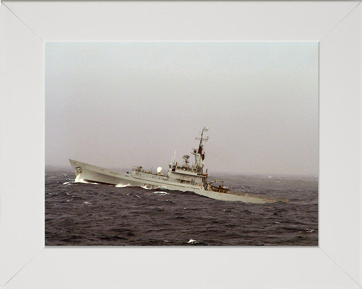 HMS Dumbarton Castle P265 | Photo Print | Framed Print | Castle Class | Patrol Vessel | Royal Navy Hampshire Prints