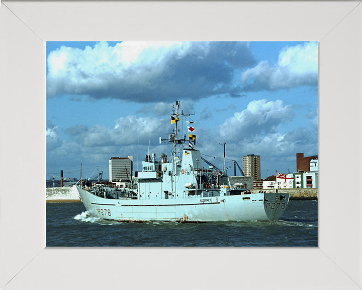 HMS Alderney P278 | Photo Print | Framed Print | Island Class | Patrol Vessel | Royal Navy Hampshire Prints