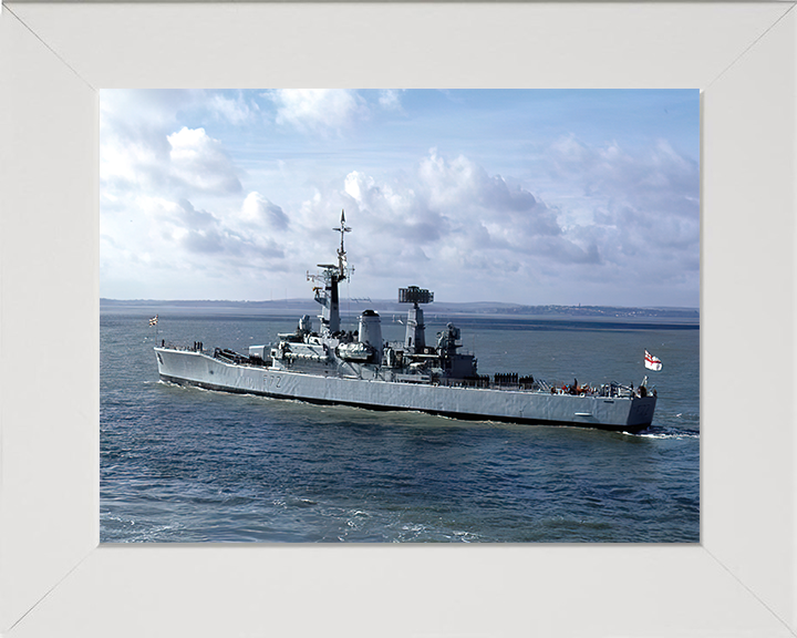 HMS Ariadne F72 | Photo Print | Framed Print | Leander Class | Frigate | Royal Navy Hampshire Prints