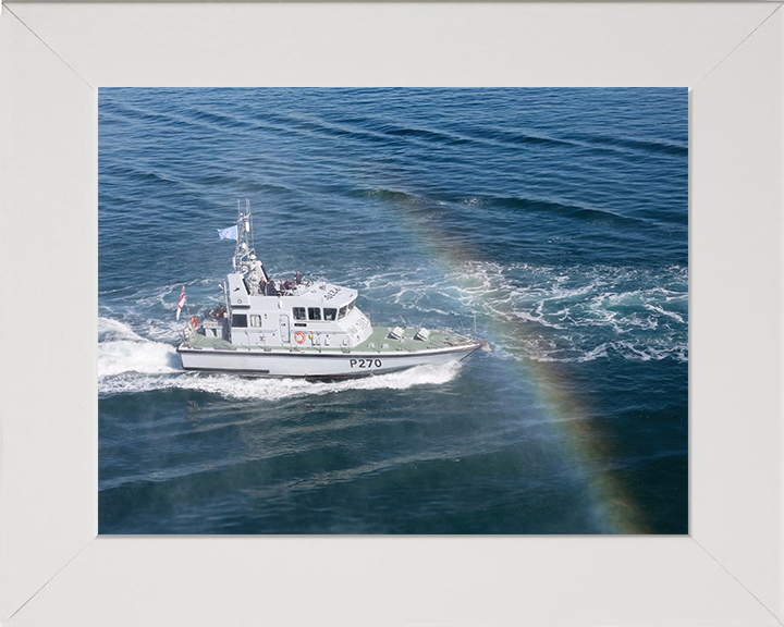 HMS Biter P270 Royal Navy Archer class P2000 patrol vessel Photo Print or Framed Print - Hampshire Prints