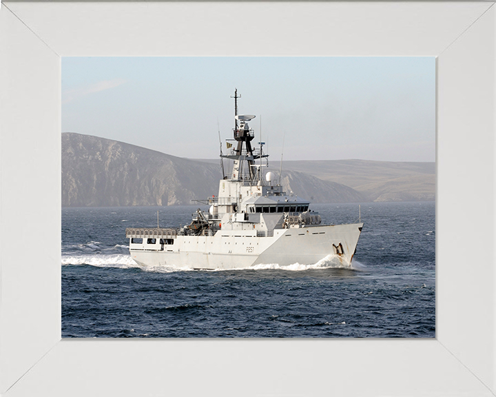 HMS Clyde P257 | Photo Print | Framed Print | River Class | Patrol Vessel | Royal Navy Hampshire Prints