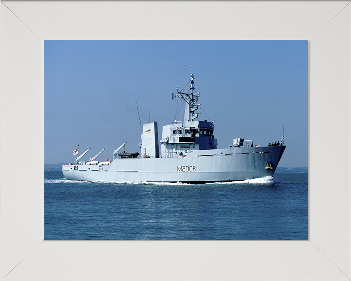 HMS Blackwater M2008 Royal Navy River class minesweeper Photo Print or Framed Print - Hampshire Prints