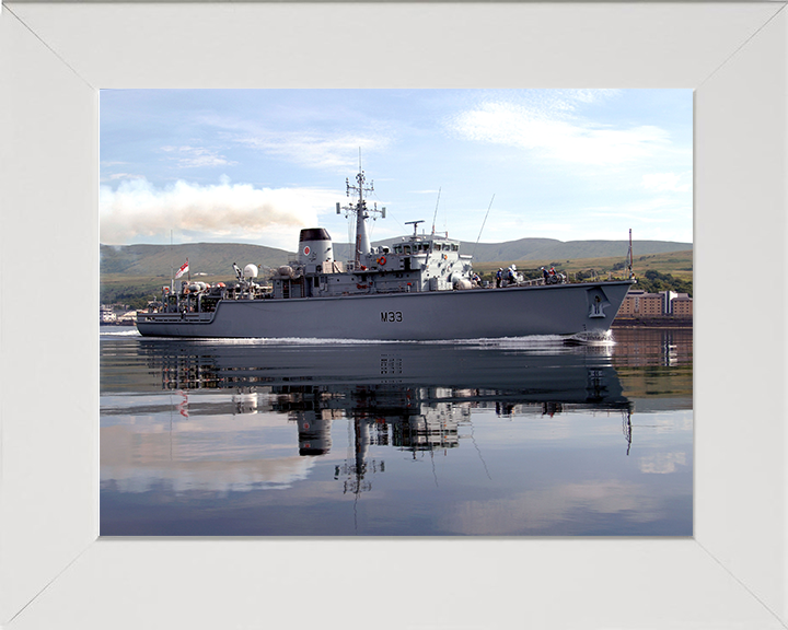 HMS Brocklesby M33 Royal Navy Hunt class Mine Counter Measures Vessel Photo Print or Framed Print - Hampshire Prints