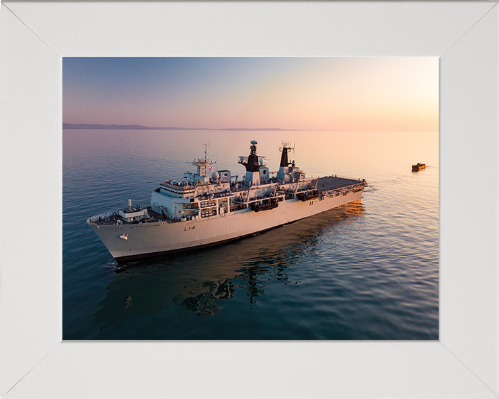 HMS Albion L14 | Photo Print | Framed Print | Albion Class | Amphibious ship | Royal Navy Hampshire Prints