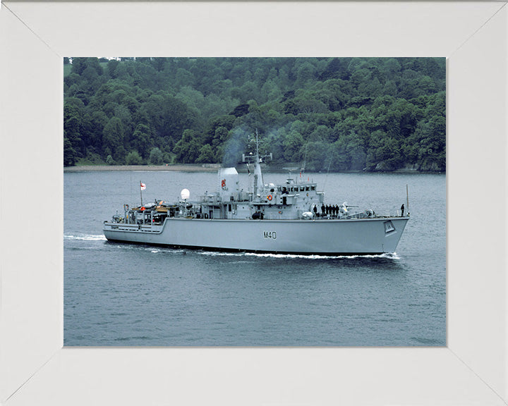 HMS Berkeley M40 | Photo Print | Framed Print | Hunt Class | Mine Warfare Vessel | Royal Navy Hampshire Prints