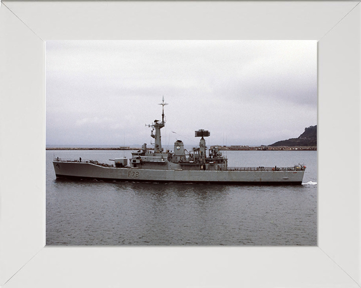 HMS Ariadne F72 | Photo Print | Framed Print | Leander Class | Frigate | Royal Navy Hampshire Prints