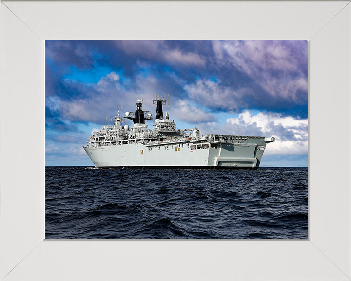 HMS Albion L14 | Photo Print | Framed Print | Albion Class | Amphibious ship | Royal Navy Hampshire Prints