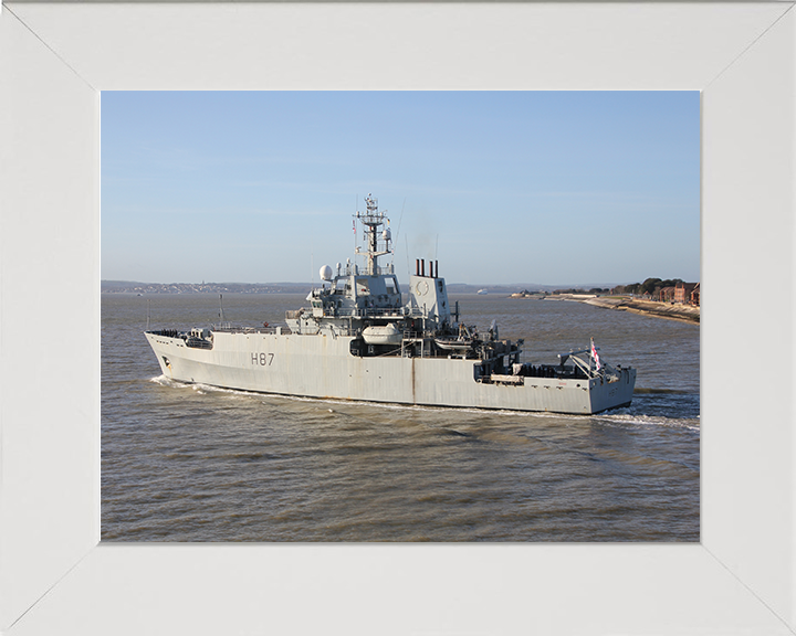HMS Echo H87 | Photo Print | Framed Print | Echo Class | Survey Vessel | Royal Navy Hampshire Prints