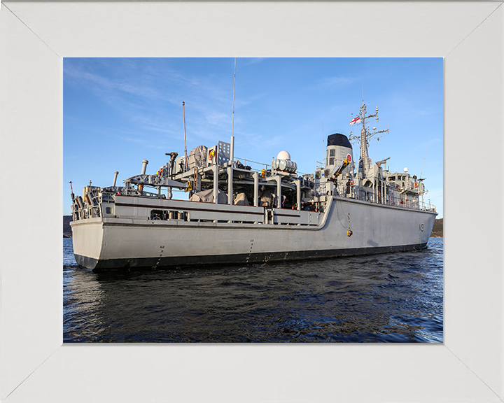 HMS Cattistock M31 | Photo Print | Framed Print | Hunt Class | Minehunter | Royal Navy Hampshire Prints