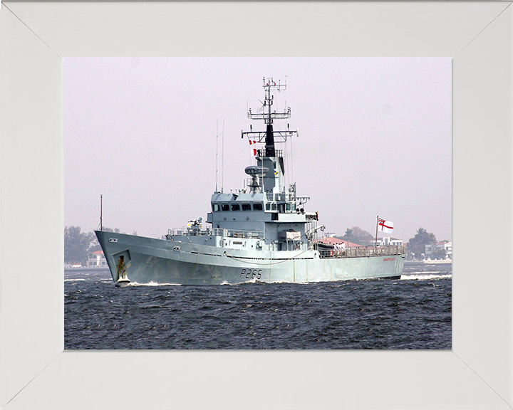 HMS Dumbarton Castle P265 | Photo Print | Framed Print | Castle Class | Patrol Vessel | Royal Navy Hampshire Prints