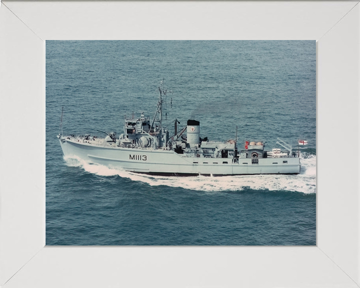 HMS Brereton M1113 Royal Navy Ton class minesweeper Photo Print or Framed Print - Hampshire Prints