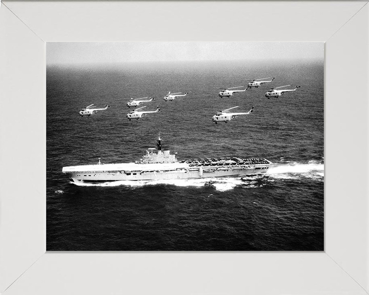 HMS Bulwark R08 | Photo Print | Framed Print | Centaur Class | Fleet Carrier | Royal Navy Hampshire Prints