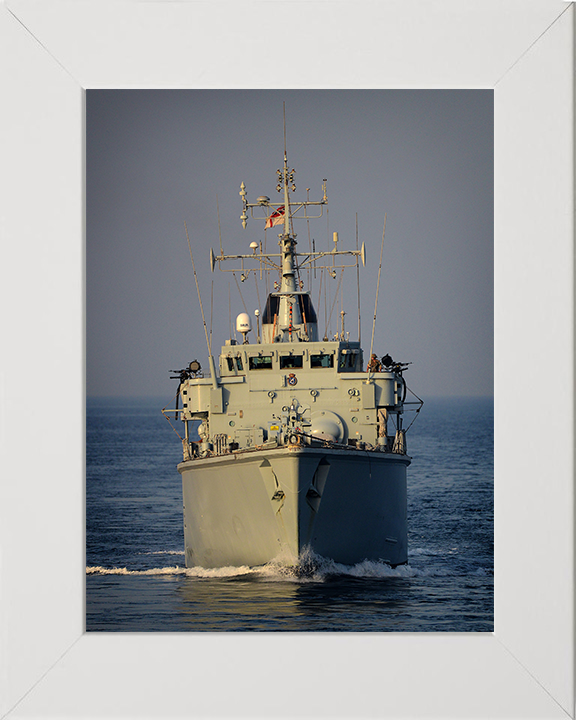 HMS Chiddingfold M37 | Photo Print | Framed Print | Hunt Class | Minehunter | Royal Navy Hampshire Prints