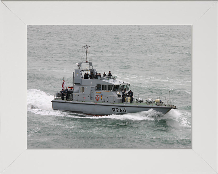 HMS Archer P264 Royal Navy Archer class P2000 patrol vessel Photo Print or Framed Print - Hampshire Prints