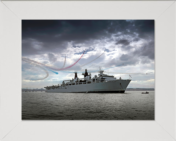 HMS Bulwark L15 | Photo Print | Framed Print | Albion Class | Amphibious Ship | Royal Navy Hampshire Prints