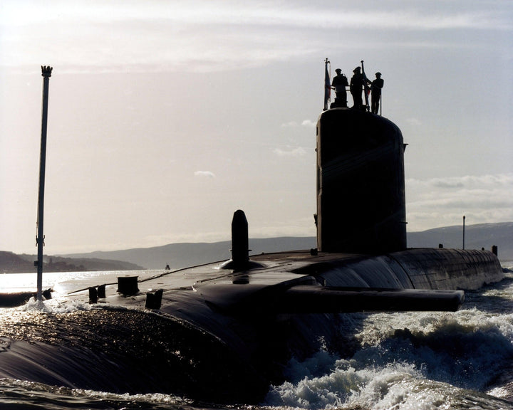 HMS Renown S26 Royal Navy Resolution class Submarine Photo Print or Framed Print - Hampshire Prints