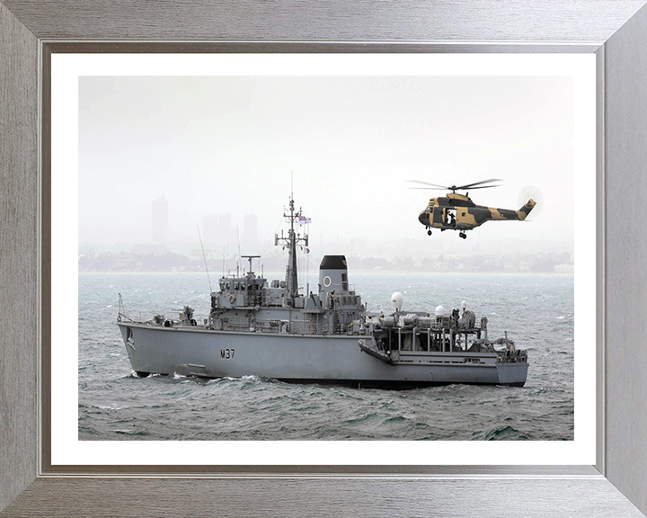 HMS Chiddingfold M37 | Photo Print | Framed Print | Hunt Class | Minehunter | Royal Navy Hampshire Prints