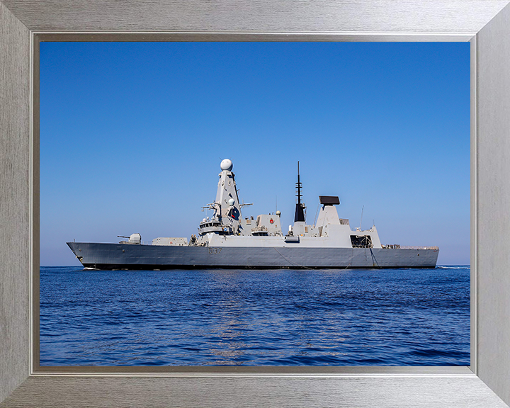 HMS Duncan (D37) Photo Print - Port Beam View - Royal Navy Type 45 Destroyer Hampshire Prints 10 x 8 Silver Frame No