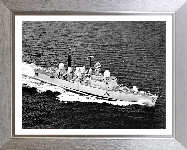 HMS Birmingham (D86) Photo Print - At Speed - Royal Navy Type 42 destroyer Hampshire Prints 10 x 8 Silver Frame Yes