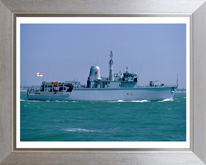 HMS Bicester M36 | Photo Print | Framed Print | Hunt Class | Mine Warfare Vessel | Royal Navy Hampshire Prints