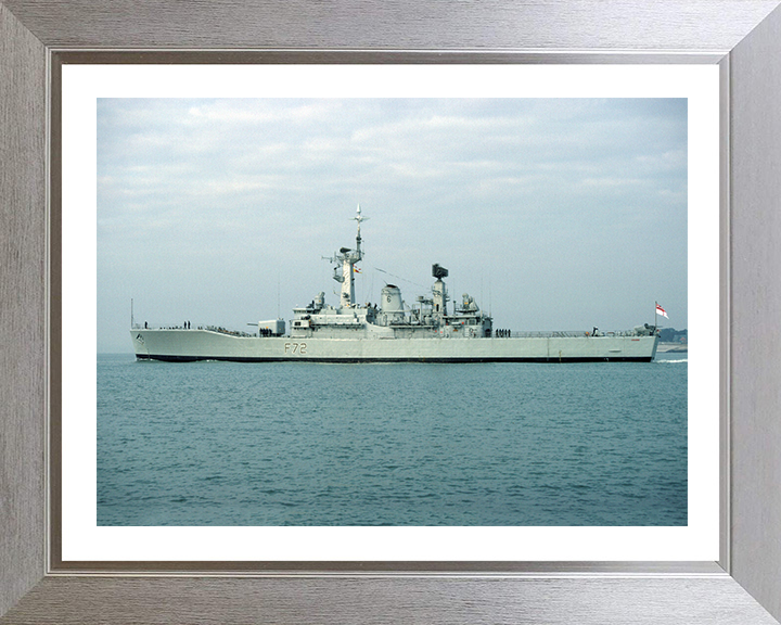 HMS Ariadne F72 | Photo Print | Framed Print | Leander Class | Frigate | Royal Navy Hampshire Prints