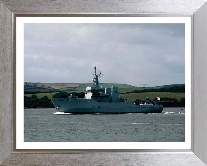 HMS Arun M2014 | Photo Print | Framed Print | River Class | Minesweeper | Royal Navy Hampshire Prints