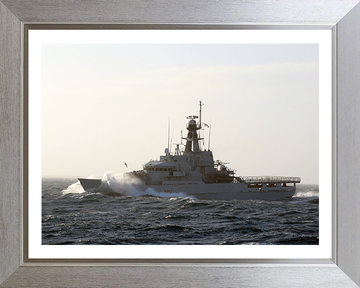 HMS Clyde P257 | Photo Print | Framed Print | River Class | Patrol Vessel | Royal Navy Hampshire Prints
