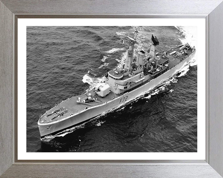 HMS Ariadne F72 | Photo Print | Framed Print | Leander Class | Frigate | Royal Navy Hampshire Prints