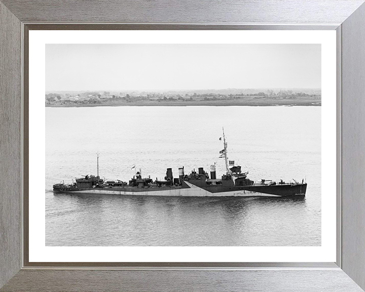 HMS Churchill I45 | Photo Print | Framed Print | Town Class | Destroyer | Royal Navy Hampshire Prints