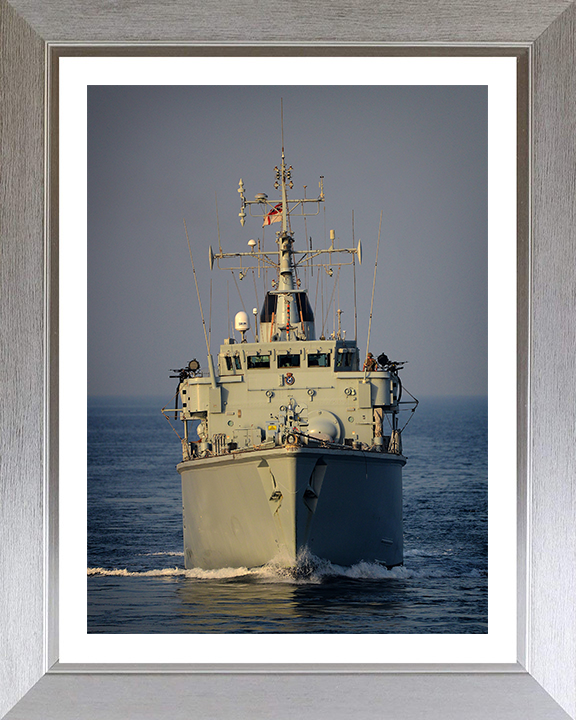 HMS Chiddingfold M37 | Photo Print | Framed Print | Hunt Class | Minehunter | Royal Navy Hampshire Prints