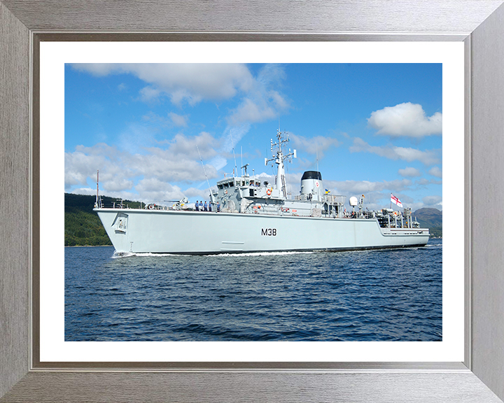 HMS Atherstone M38 Royal Navy Hunt class mine countermeasures vessel Photo Print or Framed Print - Hampshire Prints