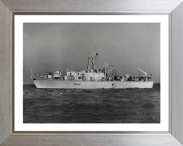 HMS Aveley M2002 Royal Navy Ley class minesweeper Photo Print or Framed Print - Hampshire Prints