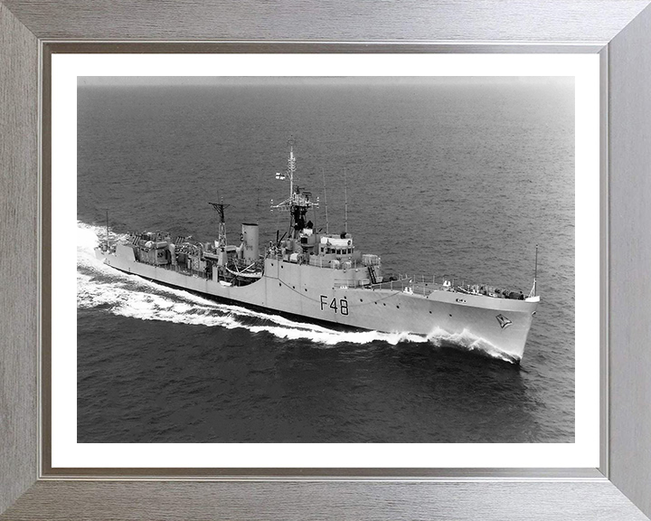 HMS Dundas F48 Royal Navy Blackwood class frigate Photo Print or Framed Print - Hampshire Prints